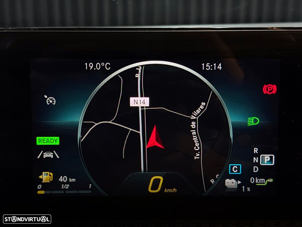 Mercedes-Benz A 250 - 21