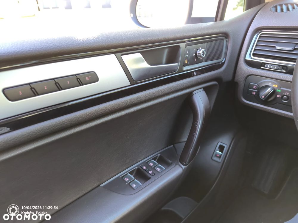 Volkswagen Touareg - 20