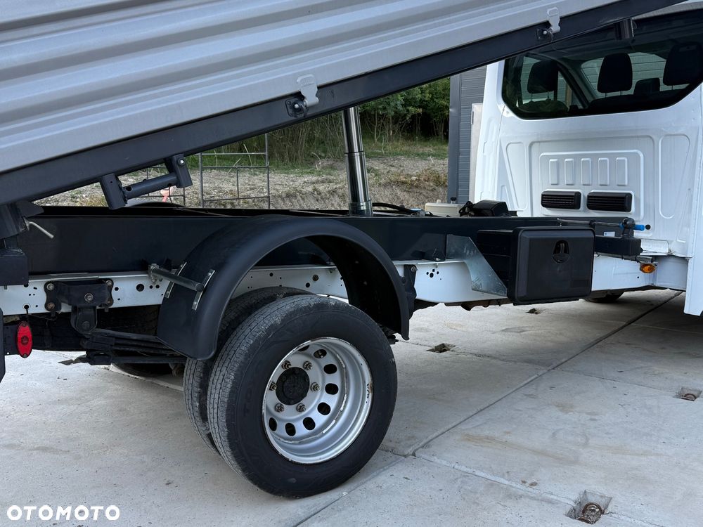 Ford Transit - 23
