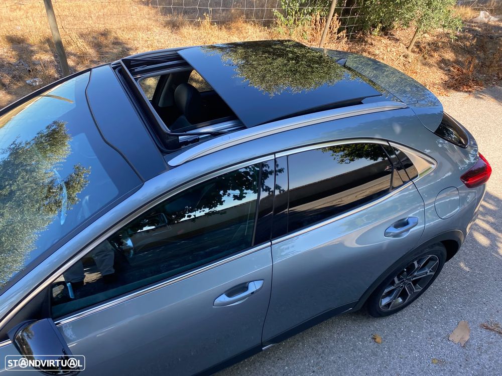 Kia XCeed 1.6 CRDi Tech+SRF - 21