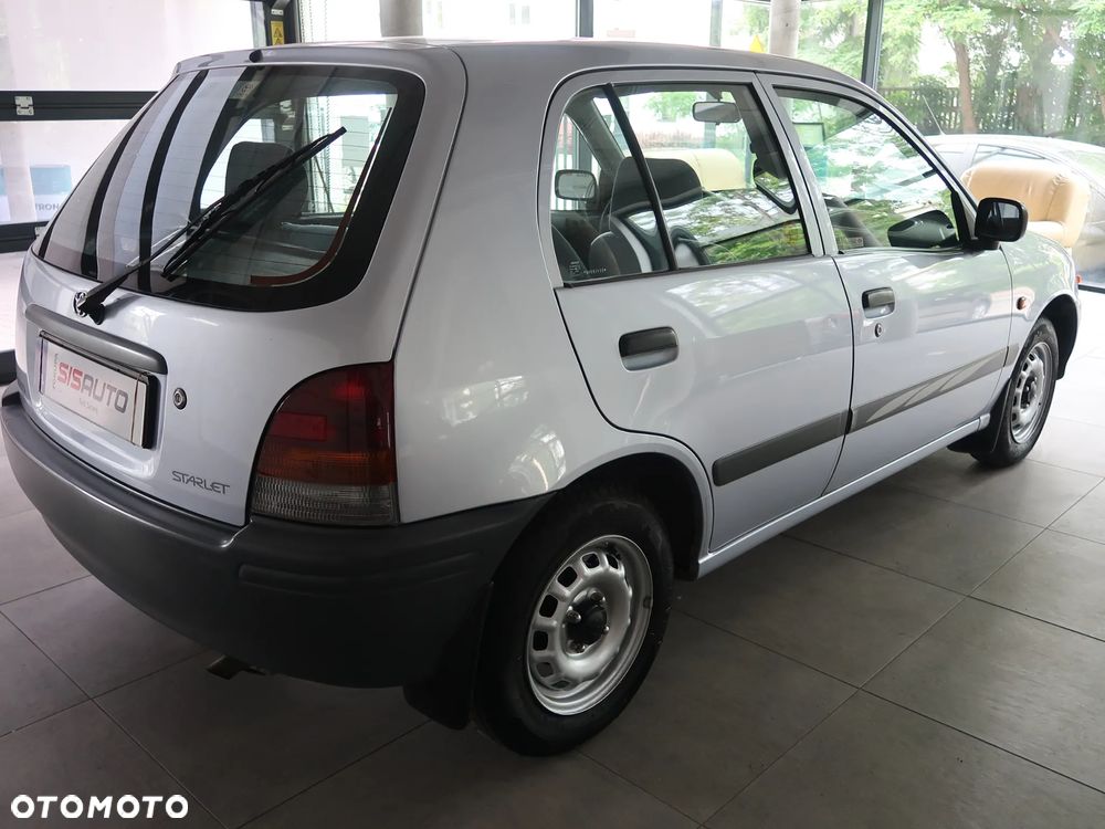 Toyota Starlet 1.4 - 9