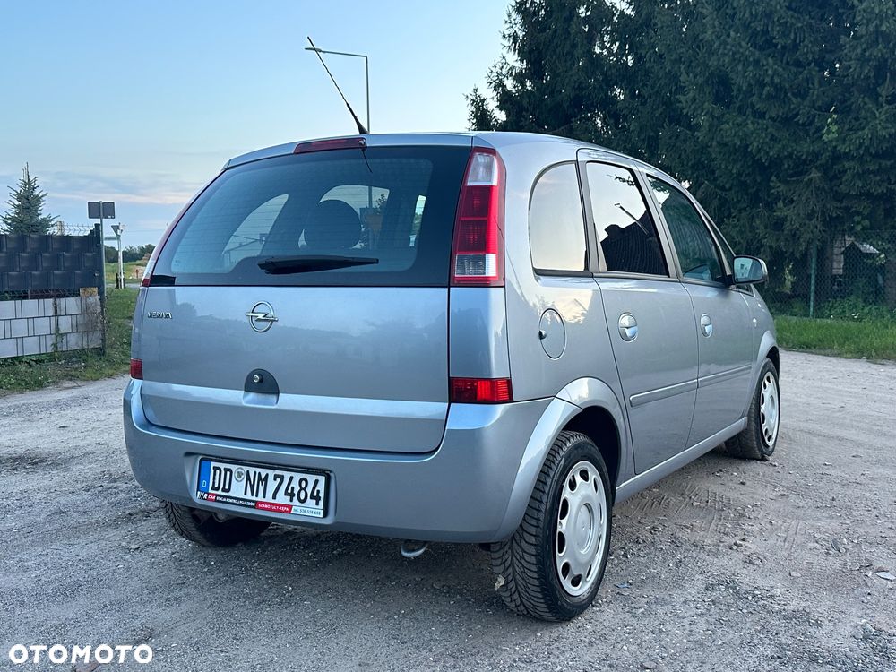 Opel Meriva 1.6 16V (Essentia) - 10