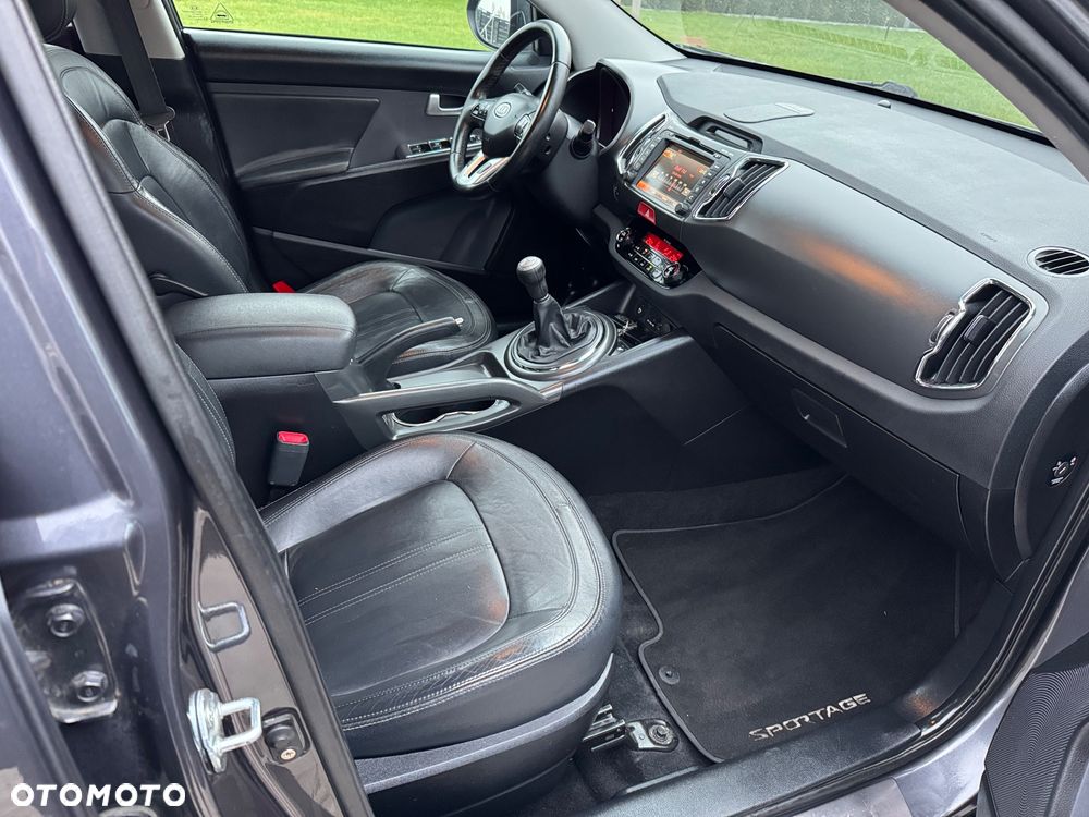 Kia Sportage 2.0 CVVT 4WD Spirit - 28