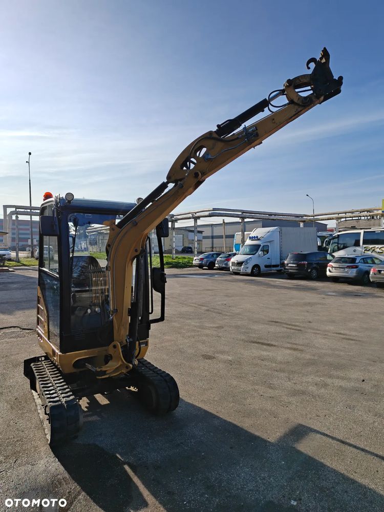 Caterpillar 301.7D - 21