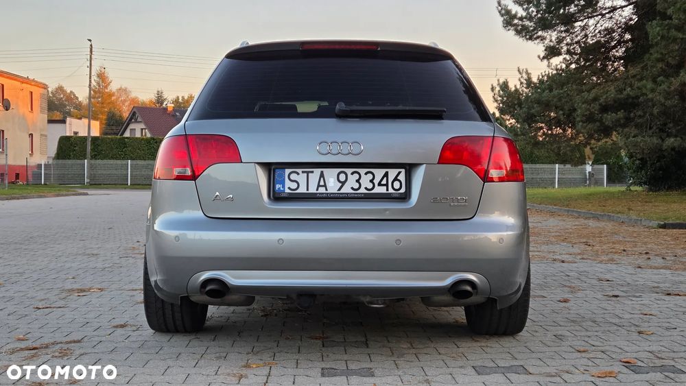 Audi A4 Avant 2.0 TDI DPF quattro - 10