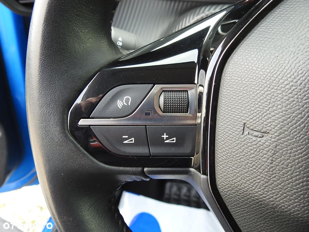 Peugeot 208 PureTech 75 Allure Pack - 22