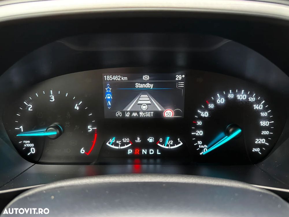Ford Focus 2.0 EcoBlue Titanium Business - 11