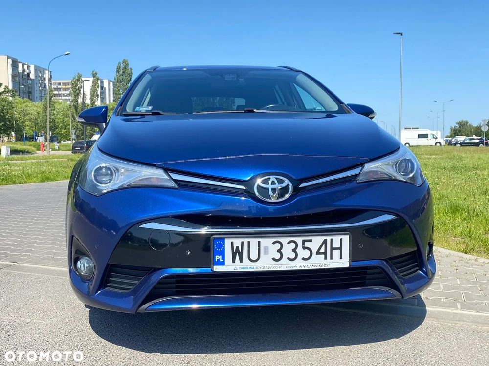 Toyota Avensis 2.0 D-4D Premium - 10