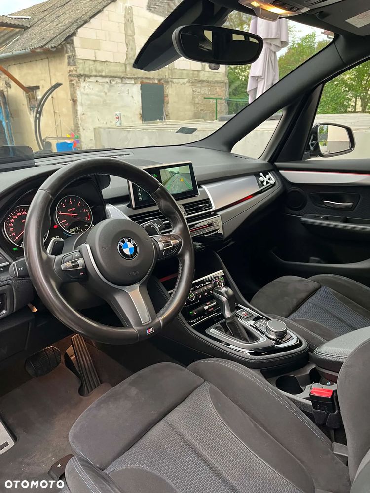 BMW Seria 2 218d - 4