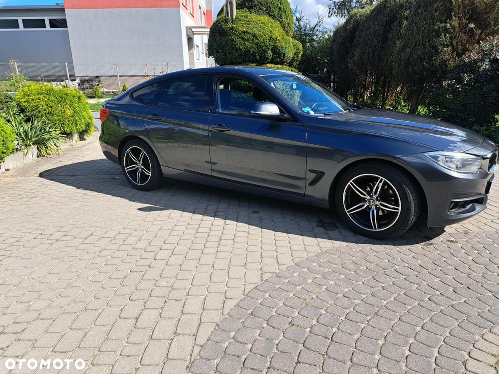 BMW 3GT 318d - 2