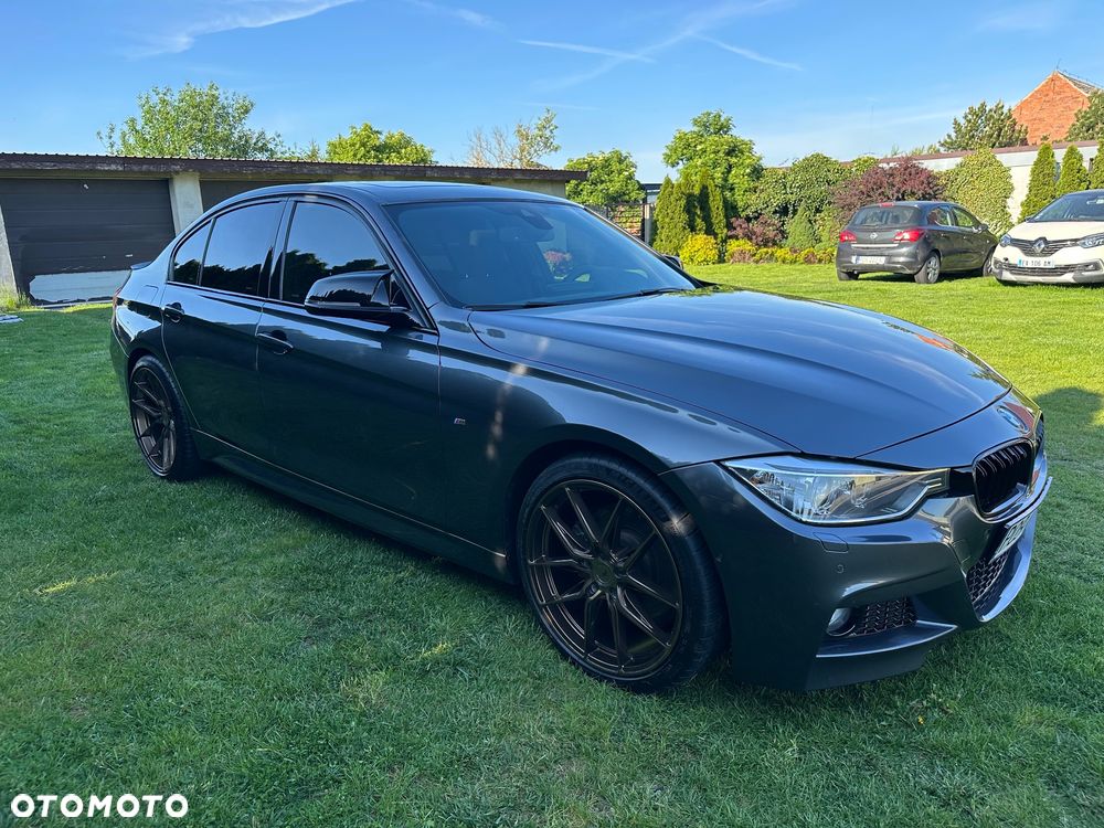 BMW Seria 3 328i Sport-Aut Sport Line - 11