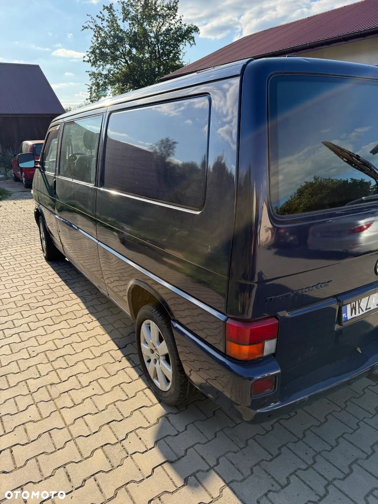 Volkswagen Transporter - 4