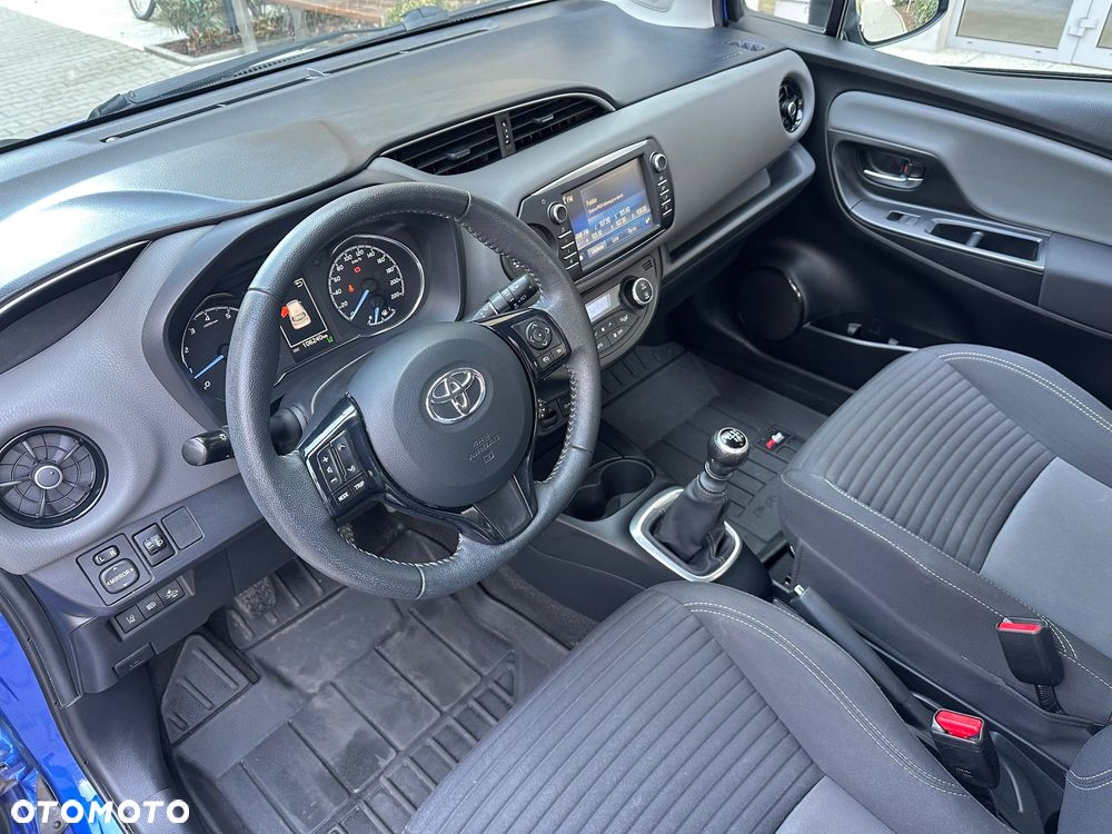 Toyota Yaris 1.5 Premium - 14