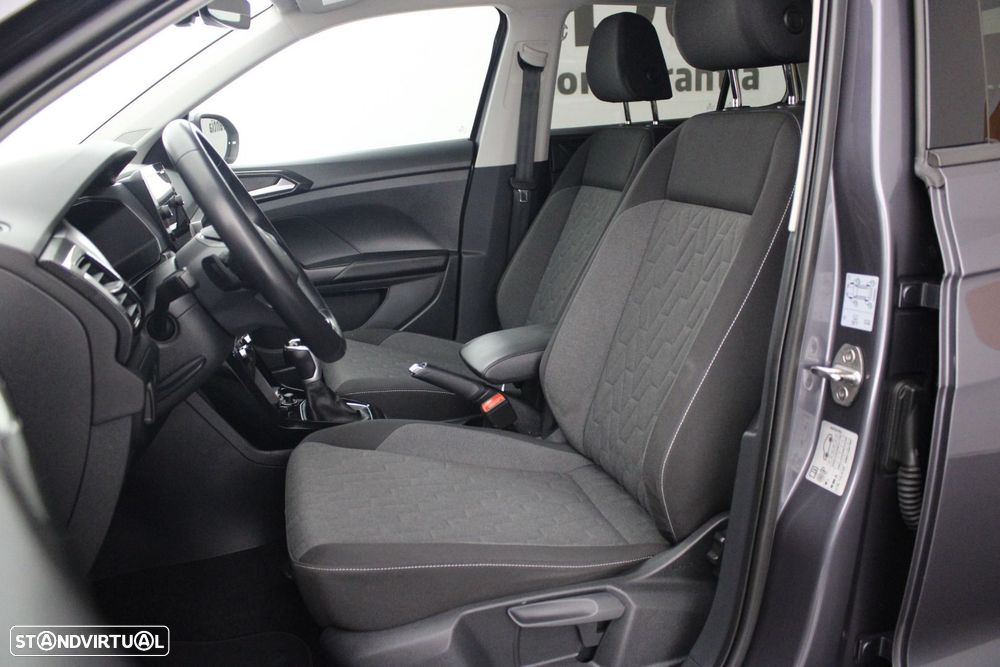 VW T-Cross 1.0 TSI Urban DSG - 28
