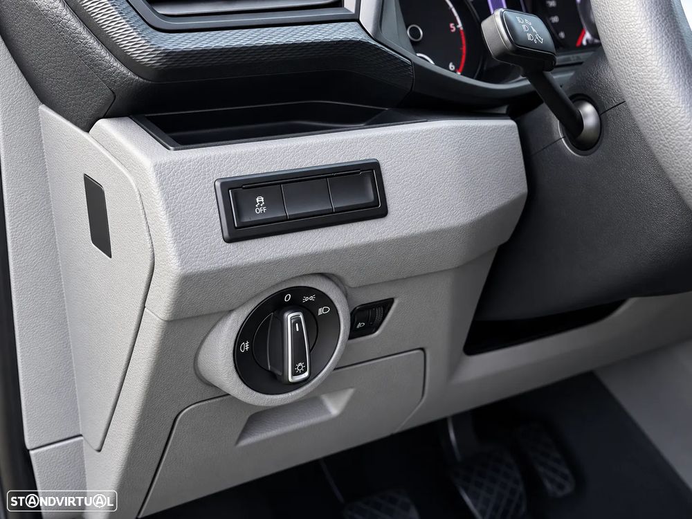 VW Transporter - 18