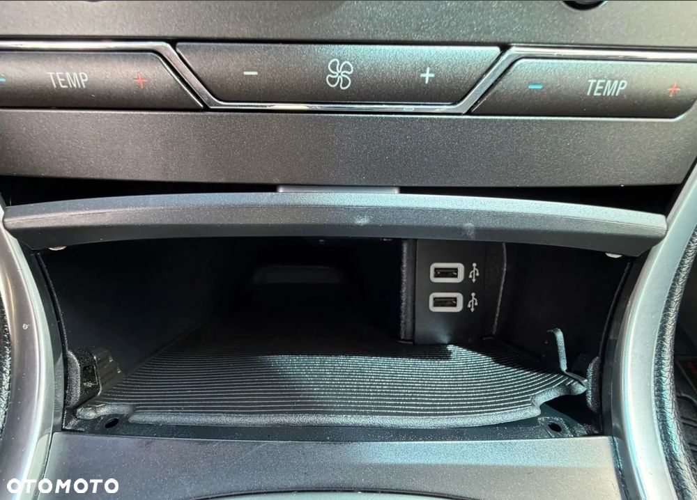 Ford Edge - 26