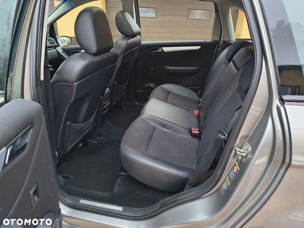 Mercedes-Benz Klasa A 180 CDI Special Edition - 15