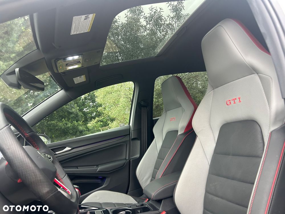 Volkswagen Golf - 20
