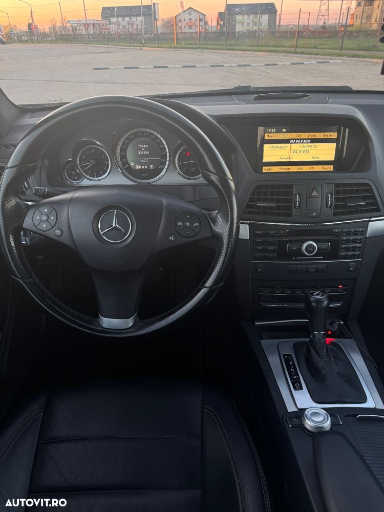 Mercedes-Benz E 220 CDI DPF BlueEFFICIENCY 7G-TRONIC Elegance - 9