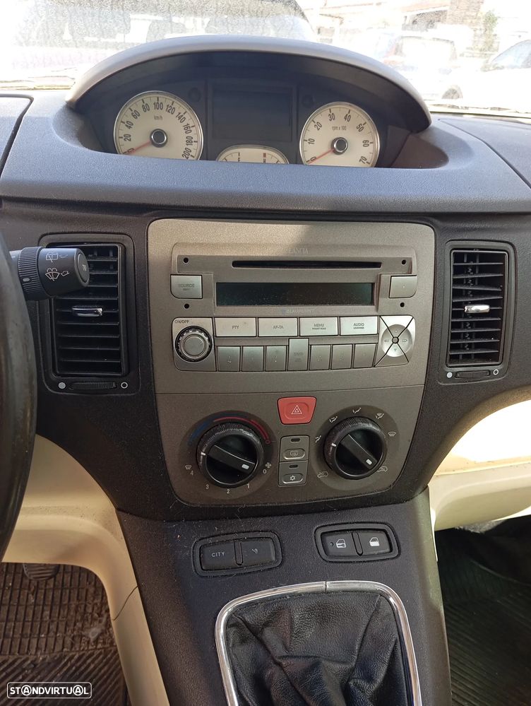 Lancia Musa 1.3 16V M-jet Oro - 5