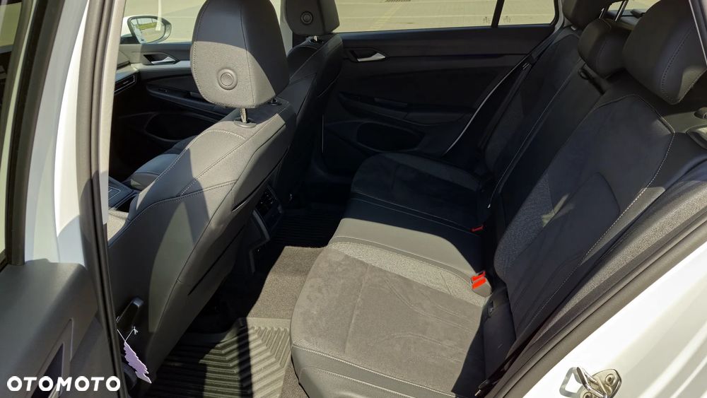 Volkswagen Golf 1.5 TSI Life - 17