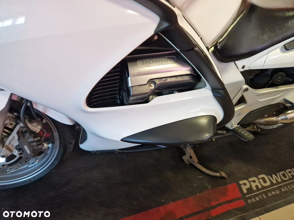 Honda ST - 17