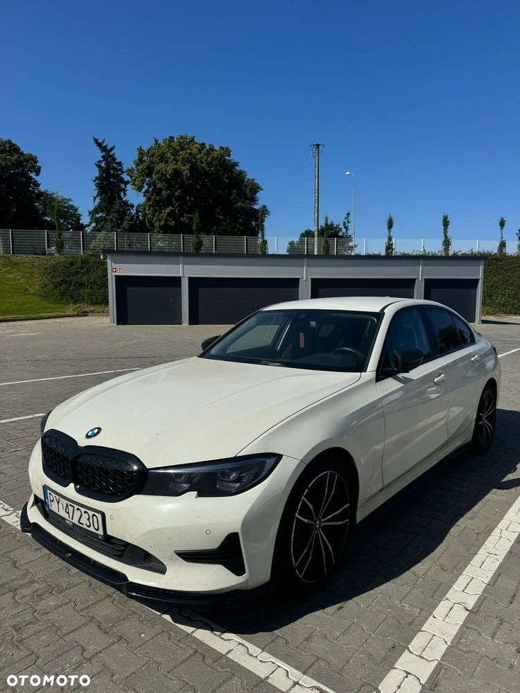 BMW Seria 3 318d M Sport - 36