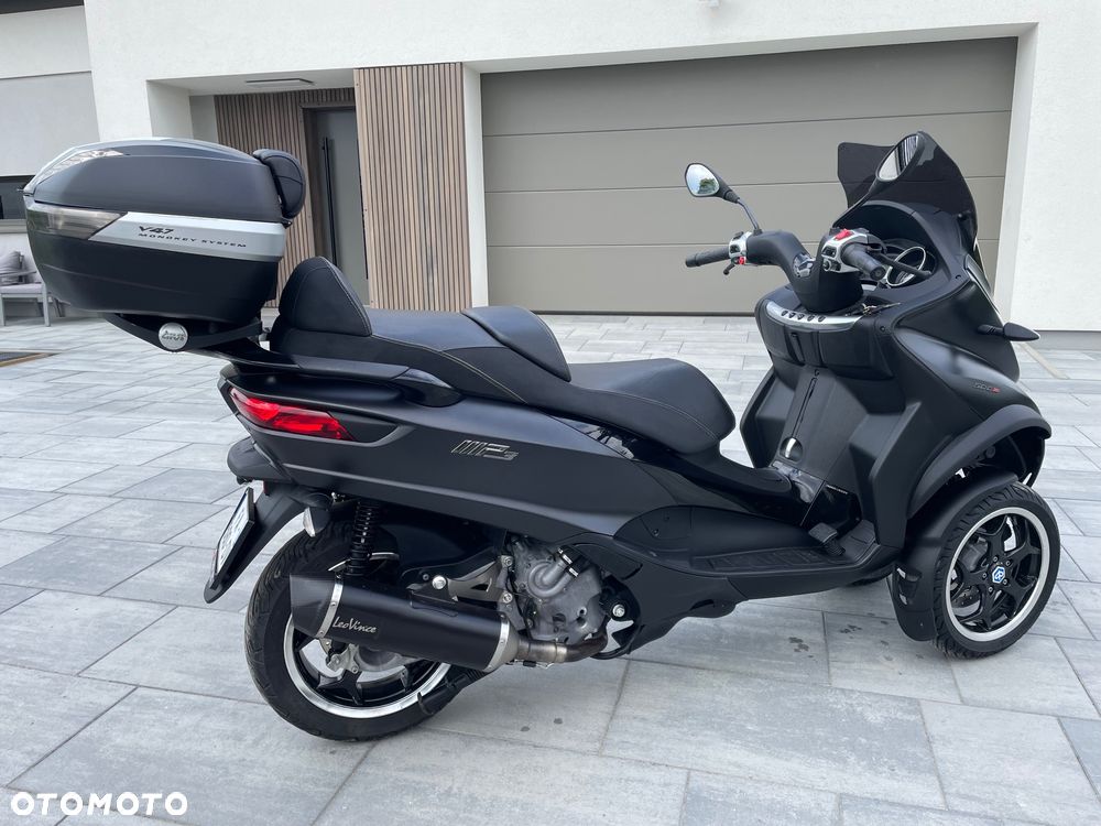 Piaggio MP-3 - 21