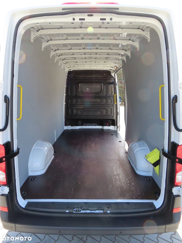 Volkswagen Crafter 35 BiTDI 2.0 177 KM AUTOMAT 8-Mio Furgon Blaszak L4H2 LONG MAX 4300 mm, Rozstaw Osi 4490 mm, Ładowność 1152 Kg GWARANCJA PRODUCENTA Stan Wizualny I Techniczny NOWY Tak Jak Z Taśmy Produkcyjnej Gotowy Dostępny OKAZJA POLECAM - 18