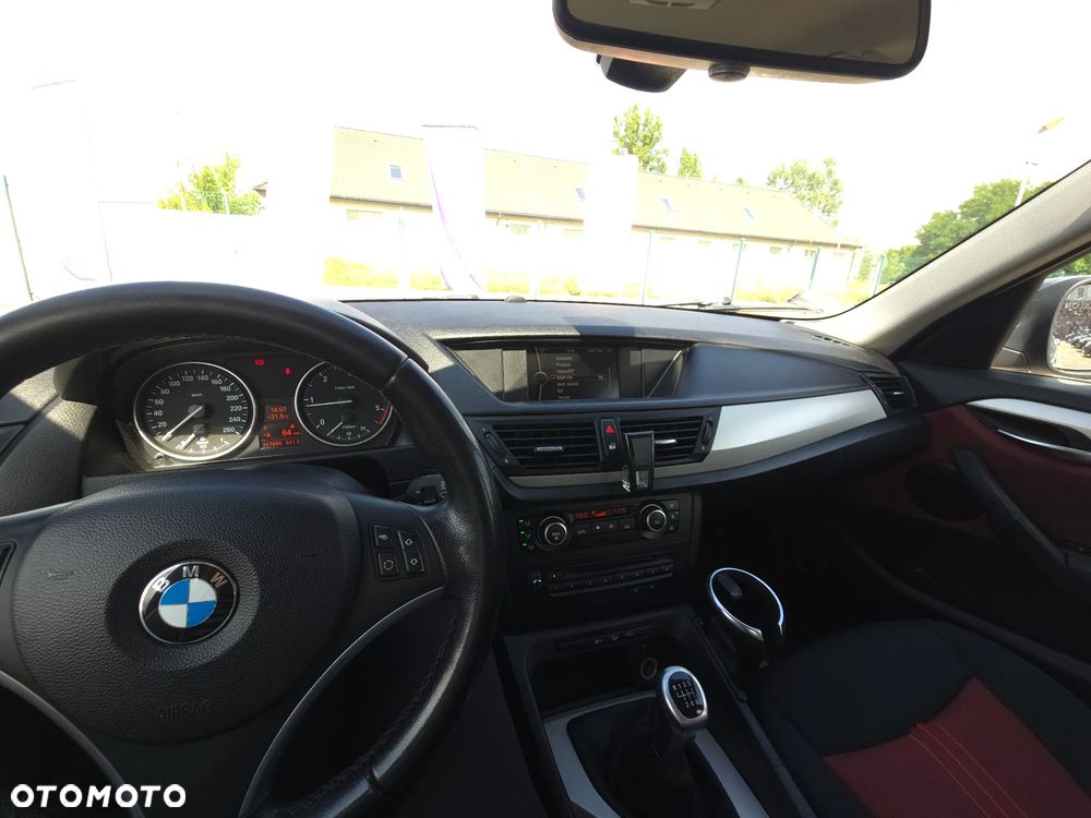 BMW X1 xDrive18d Sport Line - 31