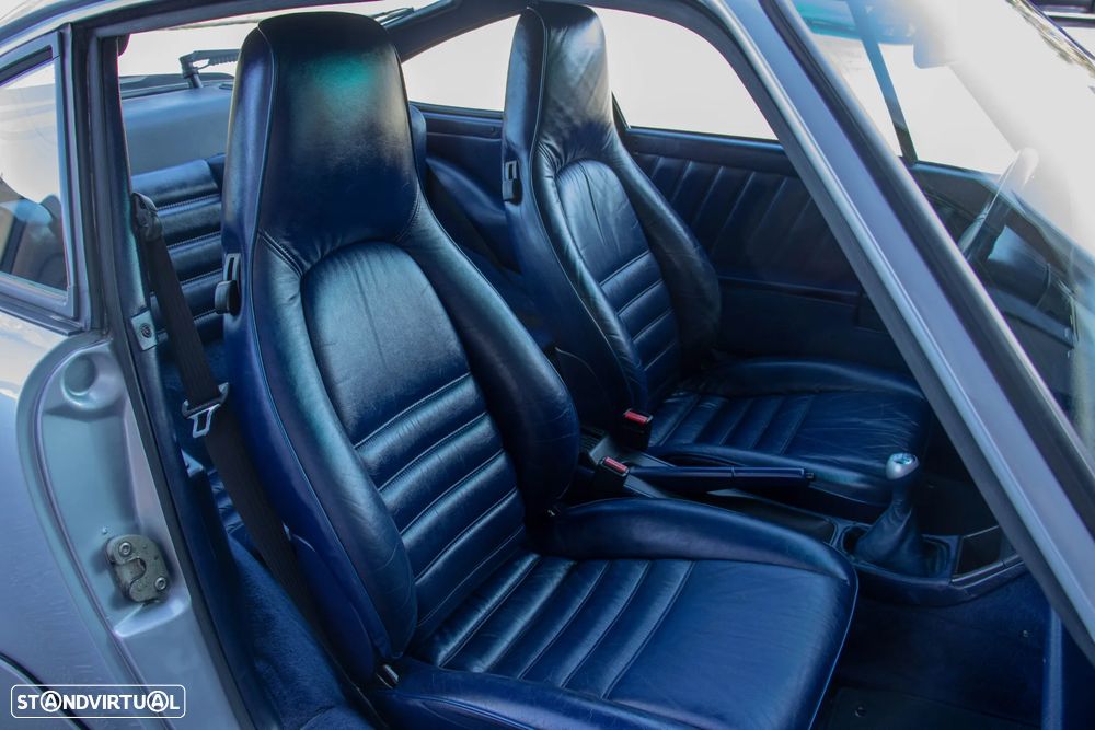 Porsche 911 (964) Coupé 3.3 Turbo II - 39