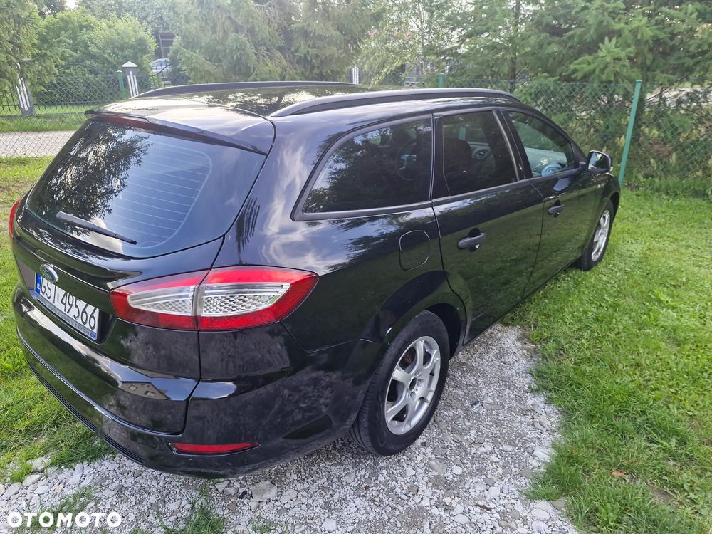 Ford Mondeo 2.0 TDCi Ambiente - 4