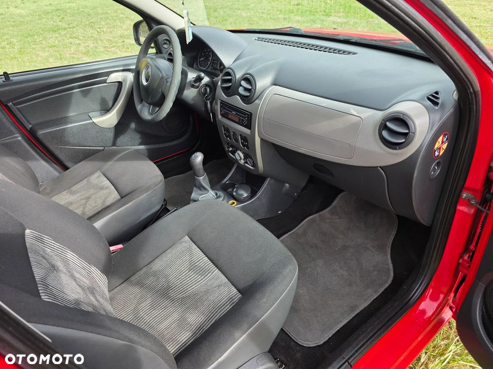 Dacia Sandero 1.2 16V Laureate II - 9
