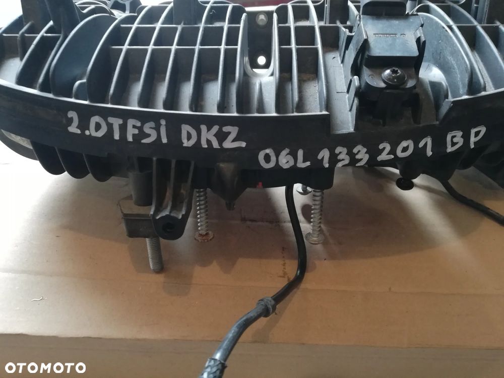 2.0 TFSI Kolektor ssący 06L133201BP - 2