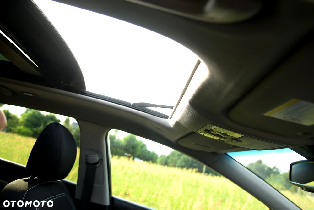 Kia Ceed 1.6 GDI DCT Platinum Edition - 16