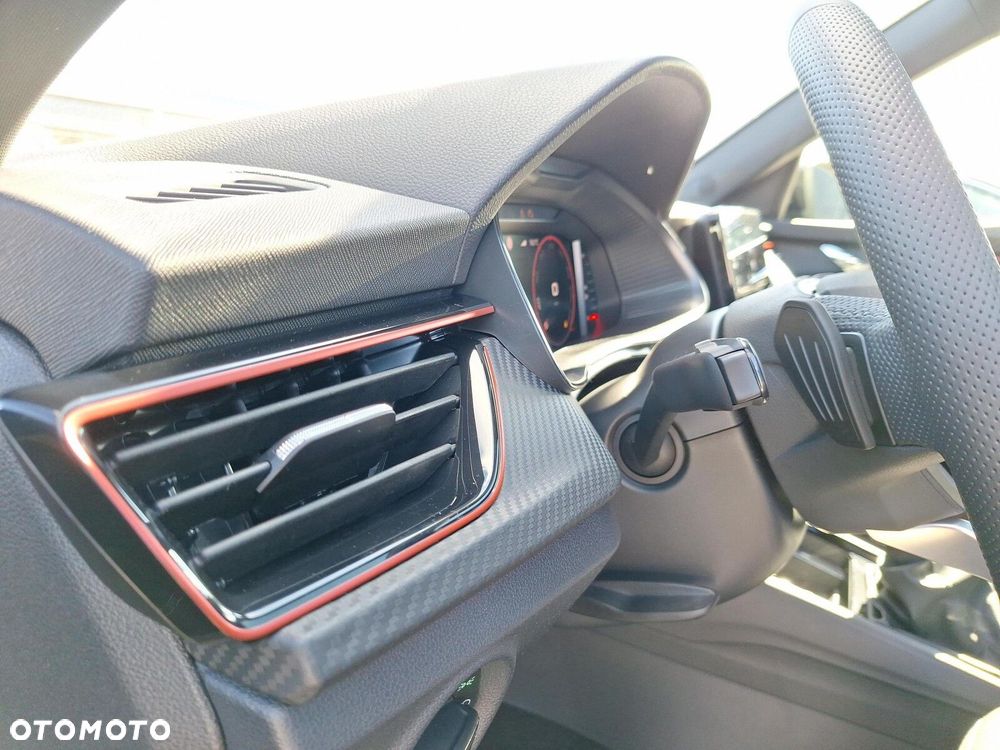 Skoda Kamiq 1.5 TSI Monte Carlo DSG - 17