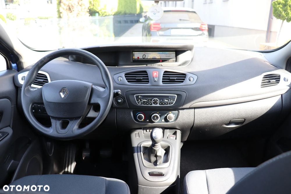 Renault Scenic 1.6 16V 110 Expression - 5