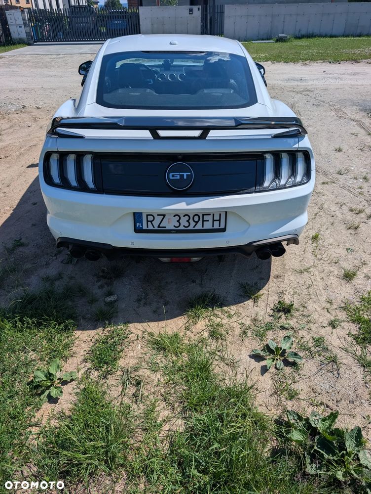 Ford Mustang - 6