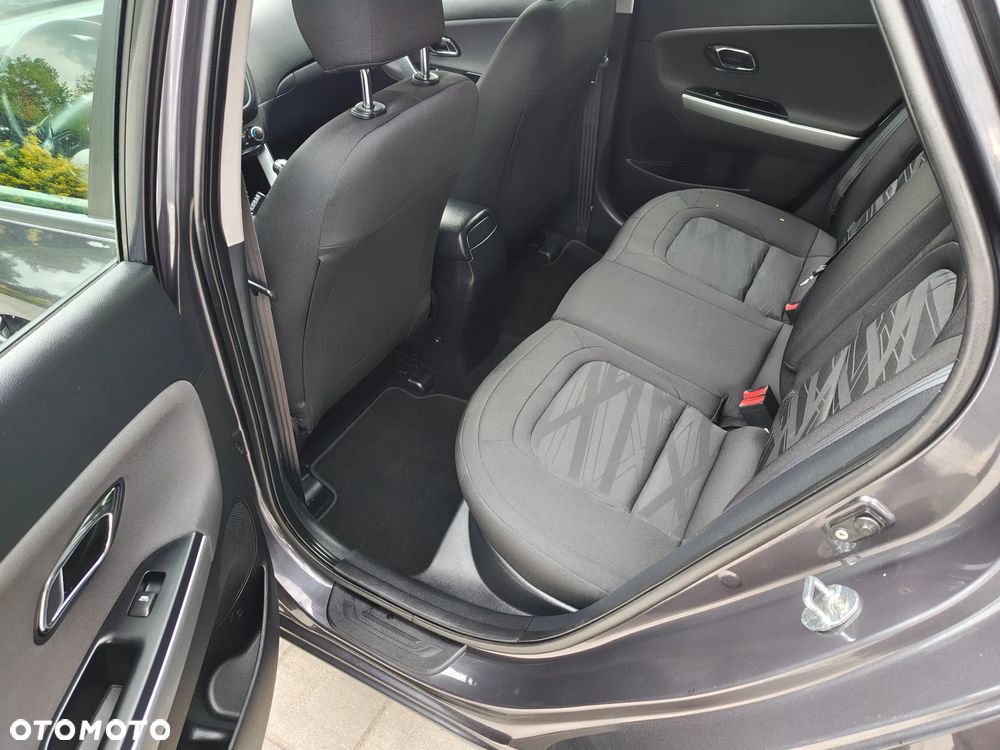 Kia Ceed 1.4 CVVT Attract - 12