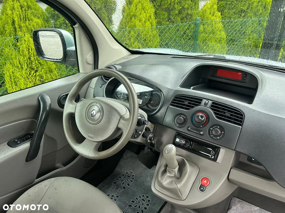 Renault Kangoo 1.6 8V Helios - 21