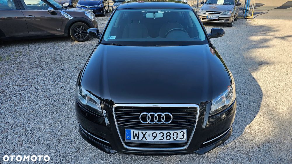 Audi A3 Sportback 1.6 TDI DPF Ambiente S tronic - 36