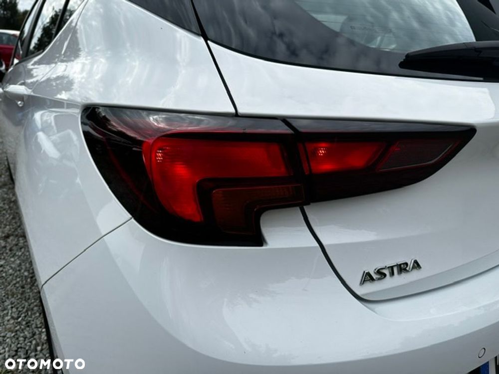Opel Astra V 1.2 T Edition S&S - 10