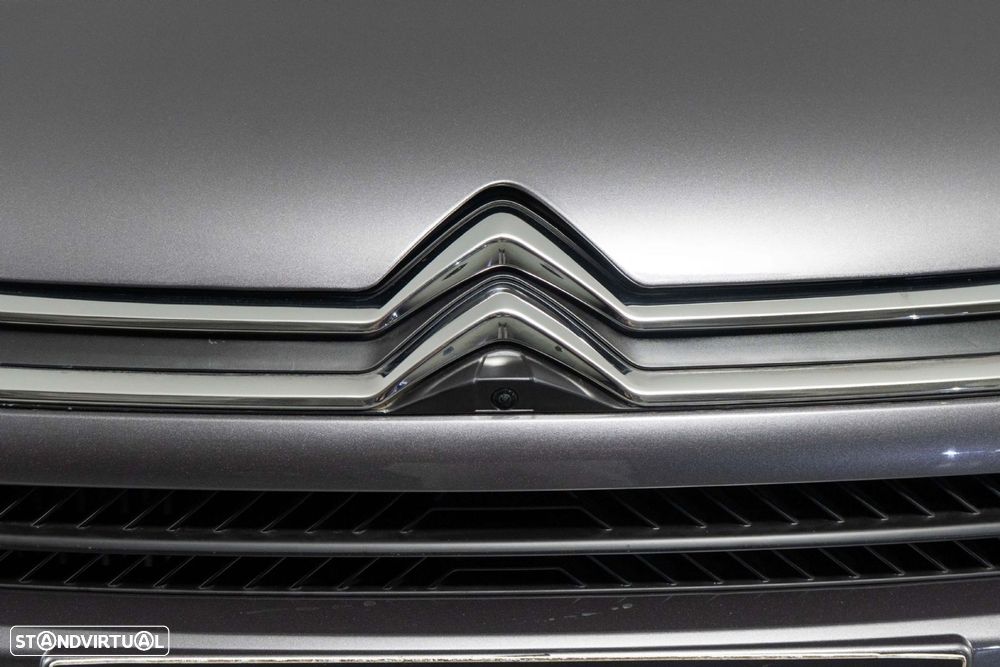 Citroën C4 1.2 PureTech Shine EAT8 - 18