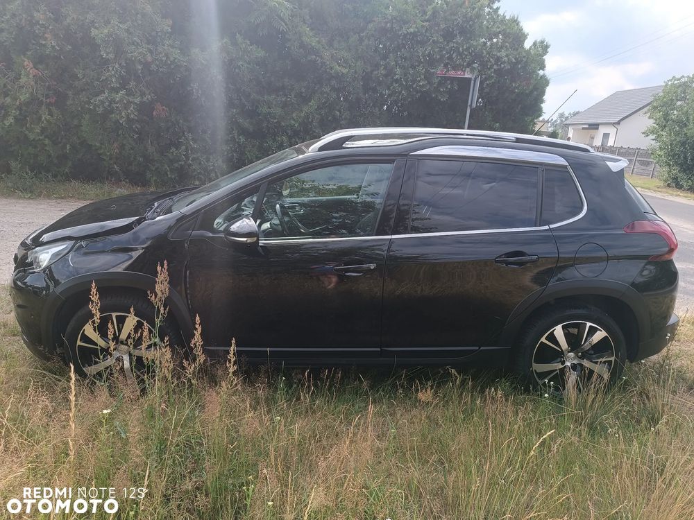 Peugeot 2008 1.2 Pure Tech Allure S&S - 5