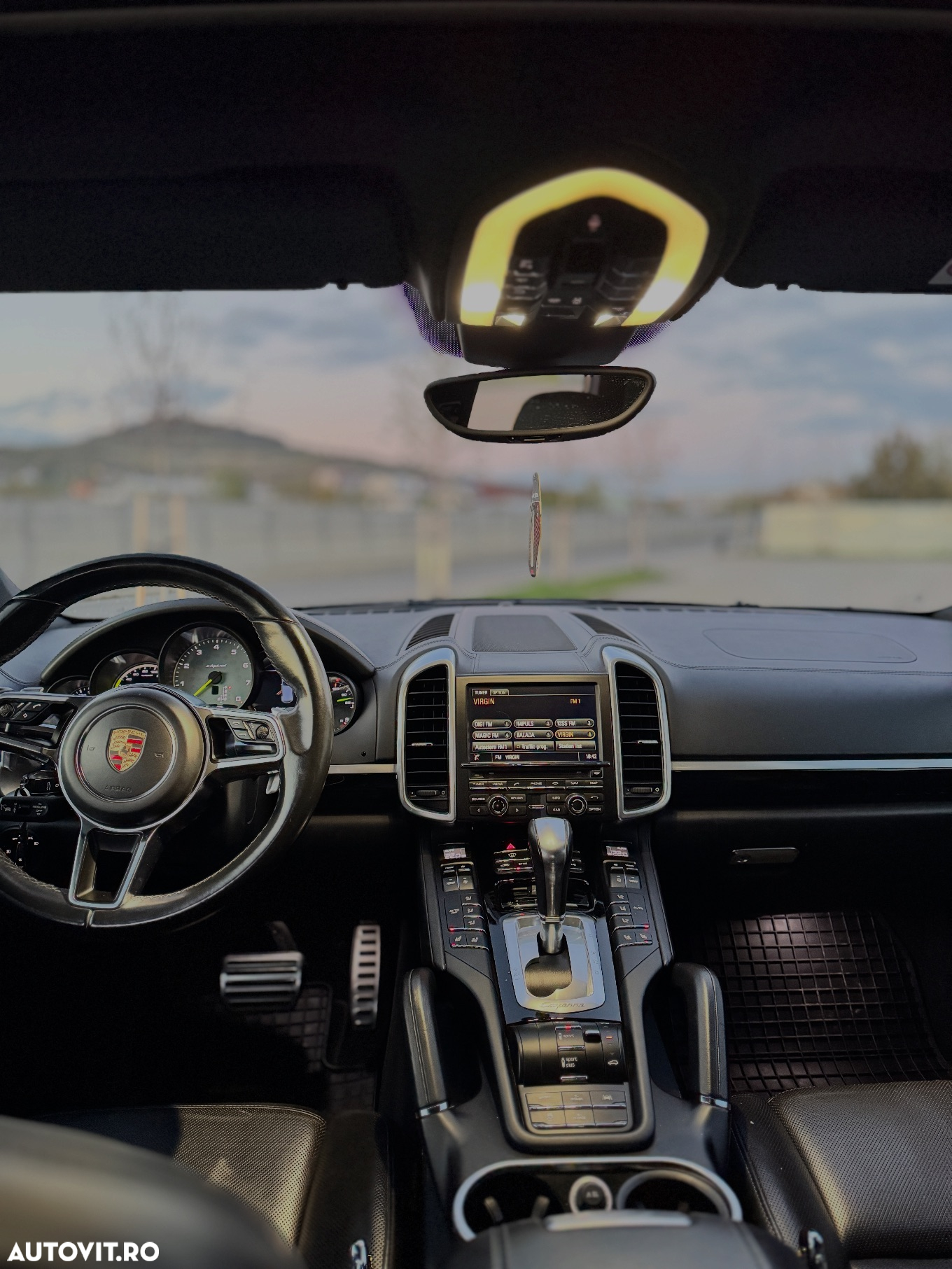 Porsche Cayenne - 9