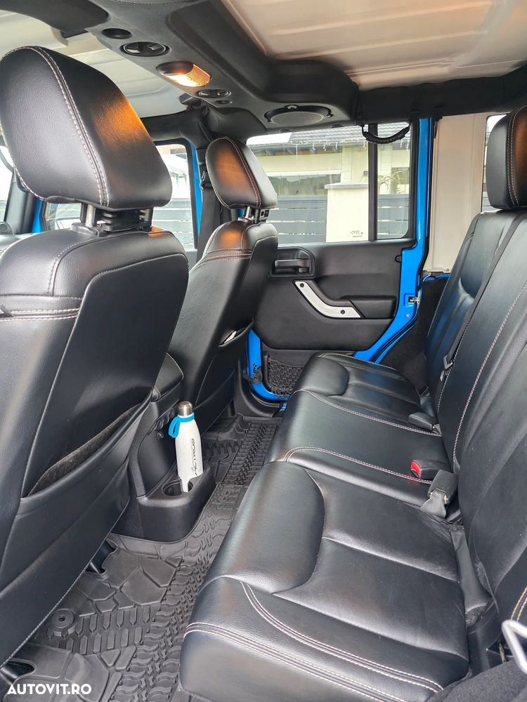 Jeep Wrangler Unlimited 2.8 CRD DPF Automatik Polar - 16