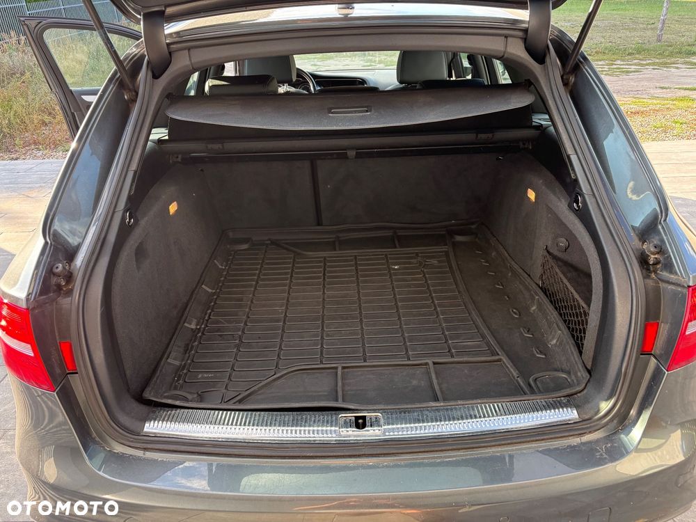 Audi A4 Avant - 16