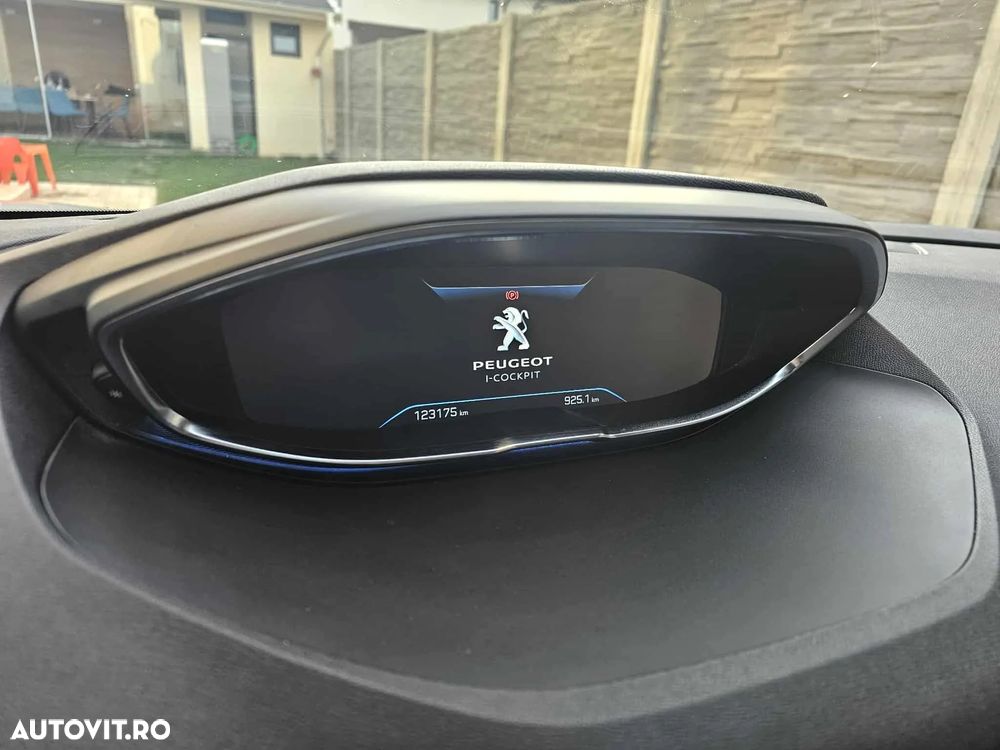 Peugeot 3008 1.5 BlueHDI 130 EAT8 Allure Pack - 13