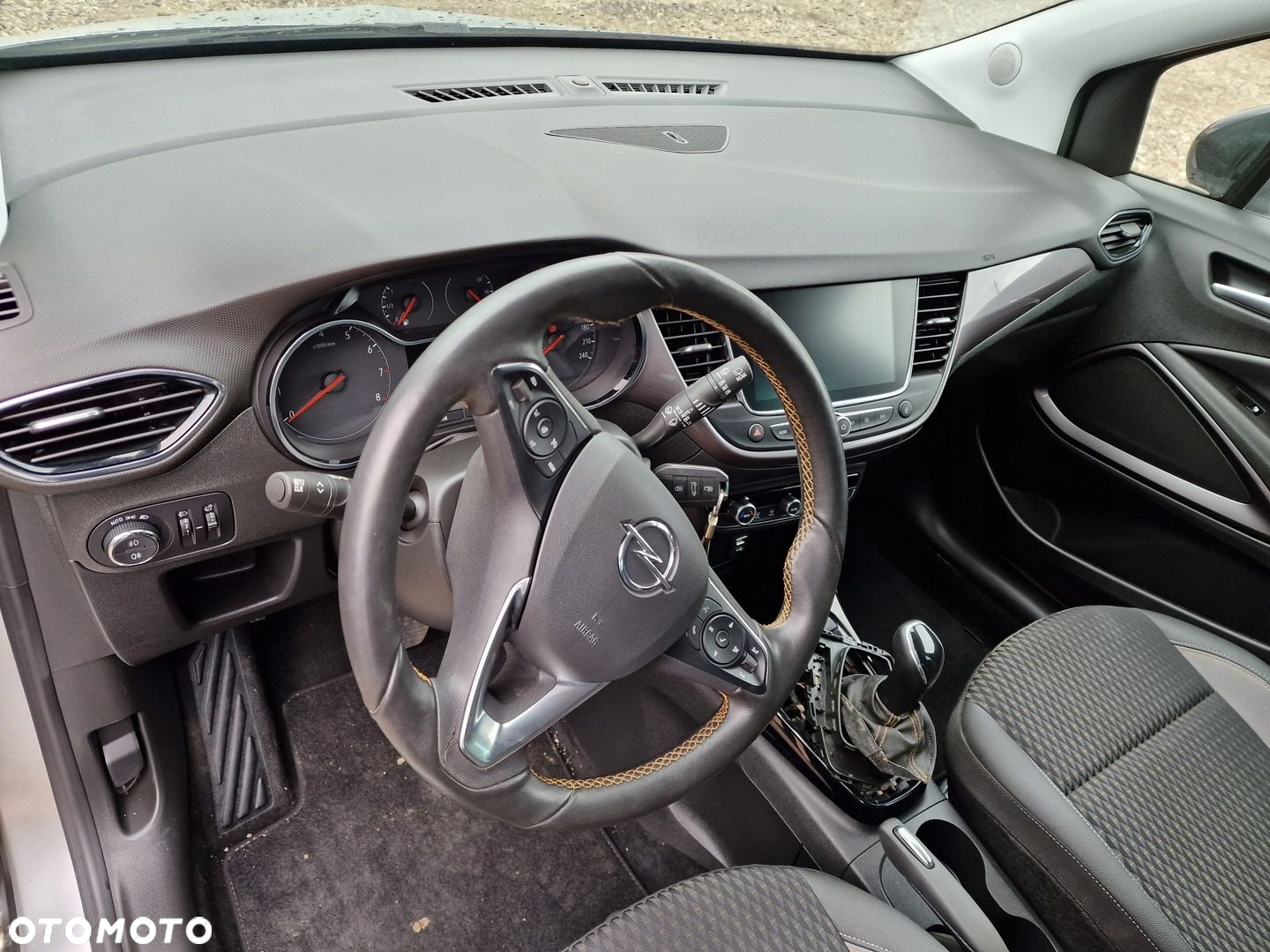 DESKA KOKPIT KONSOLA OPEL CROSSLAND X - 3