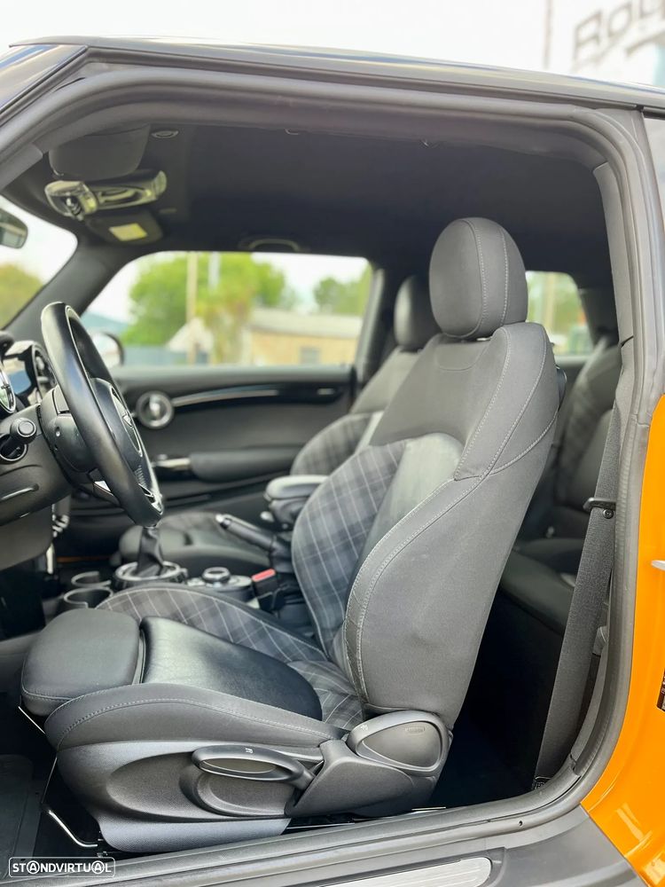 MINI 3 Portas Cooper D - 11